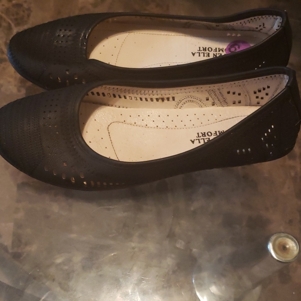 New slip on flats